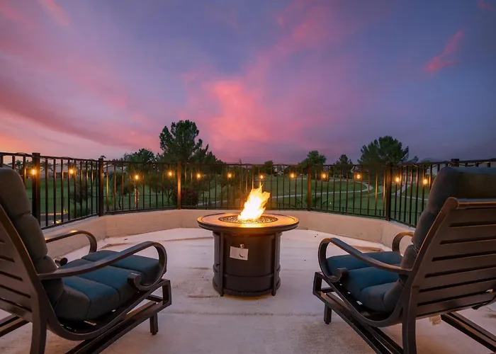 Expansive Retreat W/ Private Outdoor Pool! * Mesa
