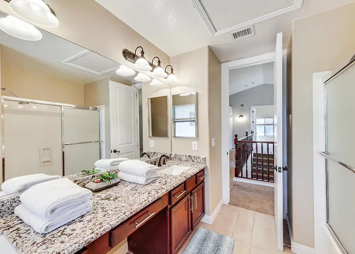 Holiday home Expansive Retreat W/ Private Outdoor Pool! *