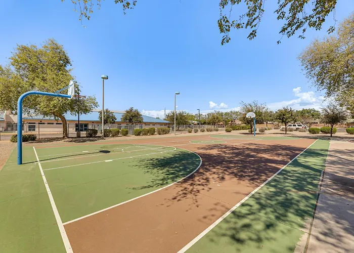 Expansive Retreat W/ Private Outdoor Pool!