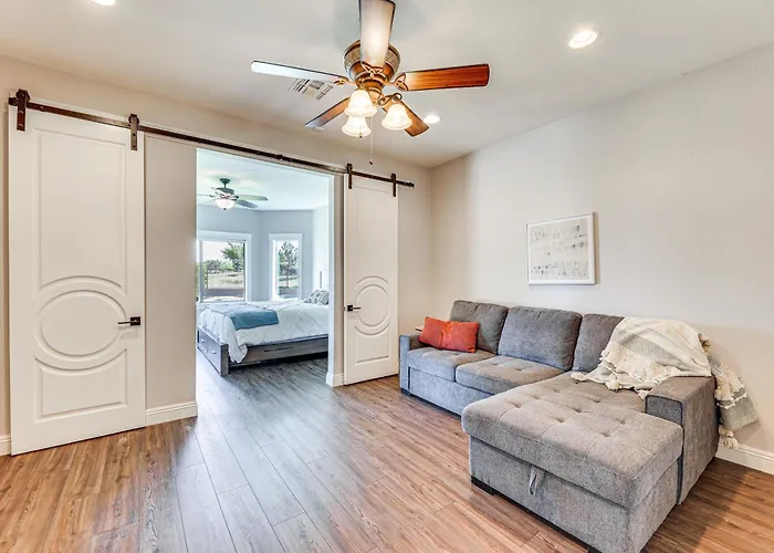 Expansive Retreat W/ Private Outdoor Pool! Mesa